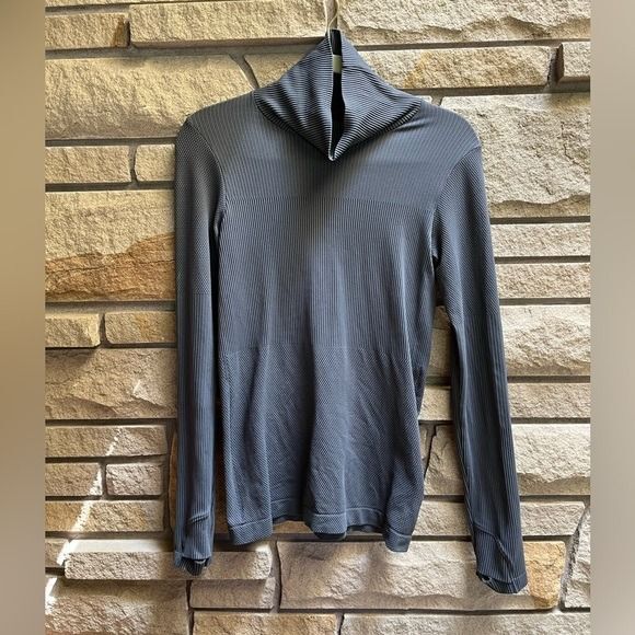 Athleta FLURRY BASE LAYER TURTLENECK Charcoal Grey Small - Picture 3 of 10
